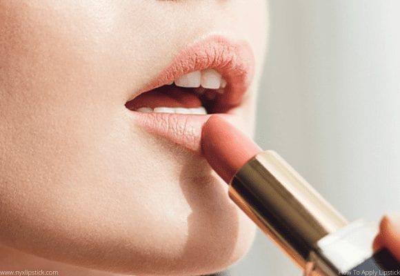 How To Apply Lipstick