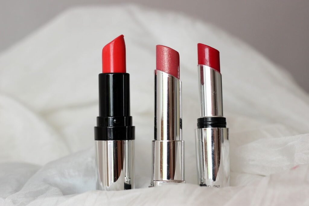 Ruby Woo Mac Lipstick , Nyx Lipstick