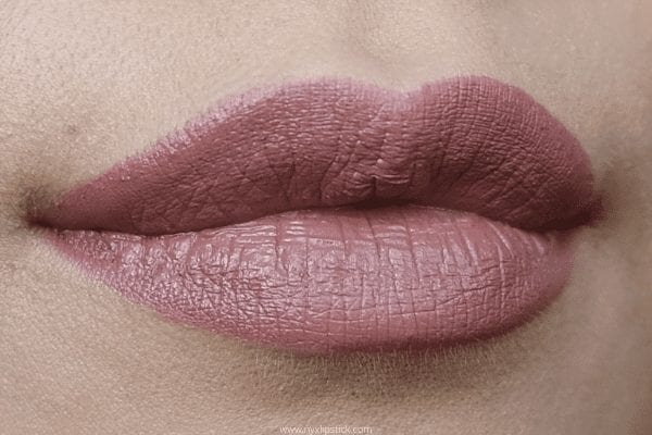 Lipstick Shades Of MAC: Whirl Lipstick Review & My Experience